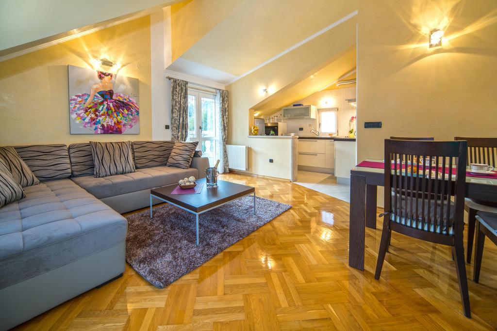Apartments Anna Omis Room photo